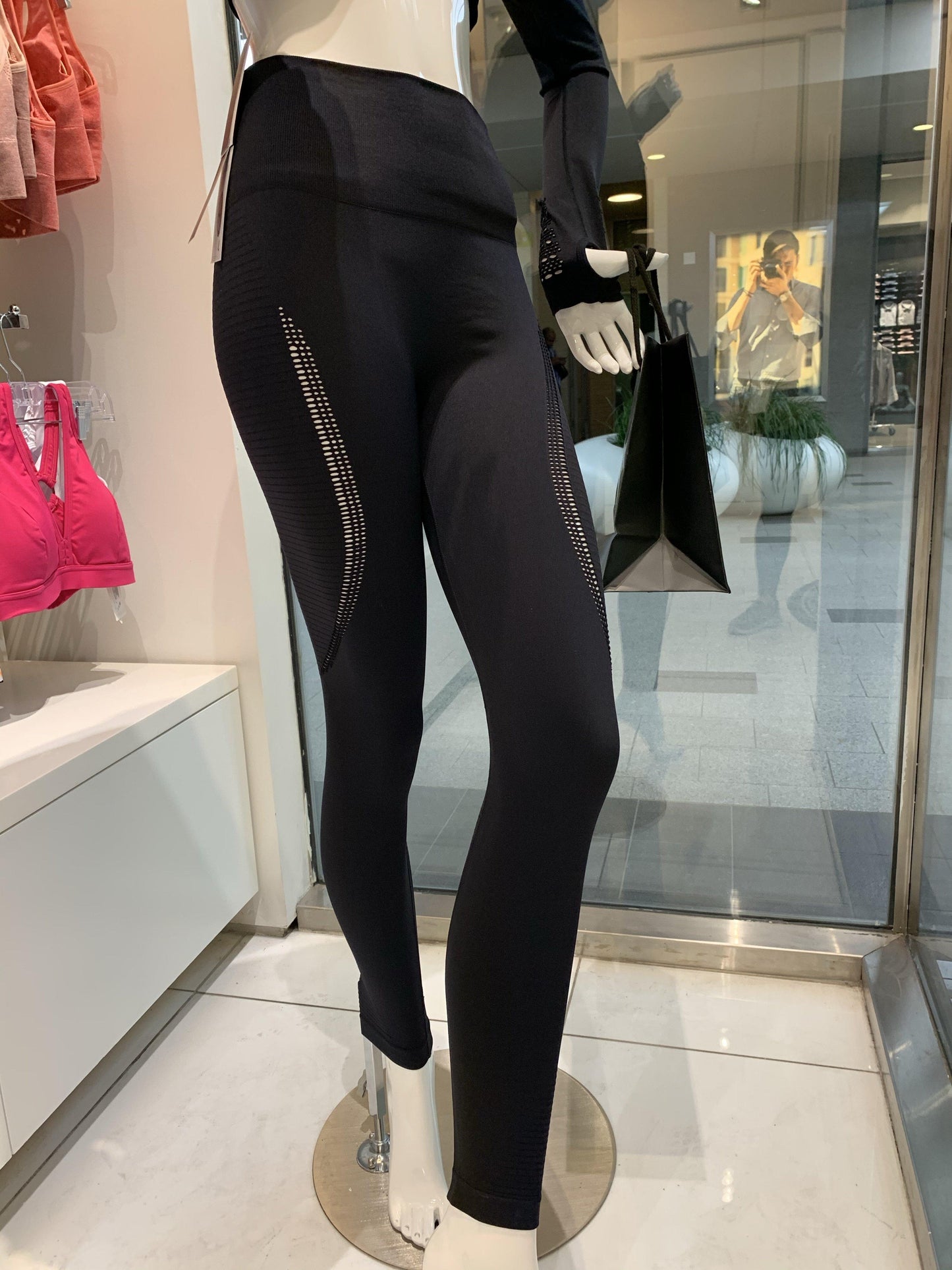 Seamless Strike Leggings - Shop Alis Sportswear