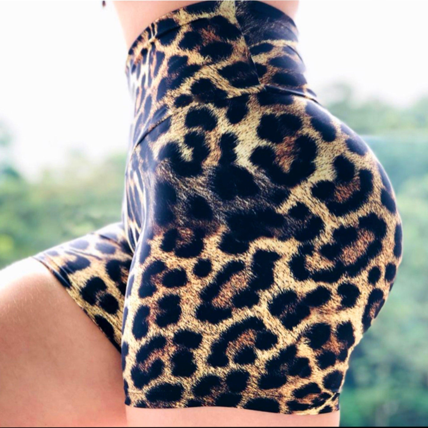 Leopard Shorts Booty Scrunch - Shop Alis Sportswear